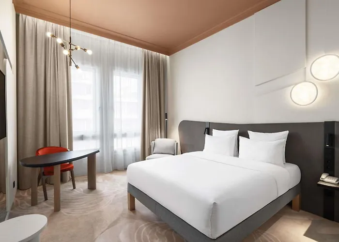 Hotel Moevenpick Centre 4*