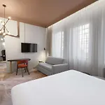 Moevenpick Centre 4*