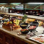 Moevenpick Centre 4*