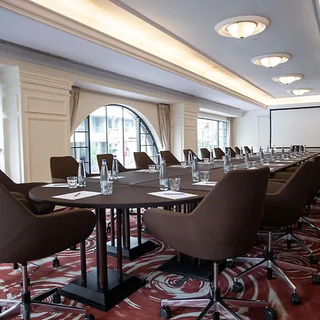 Hotel Moevenpick Centre