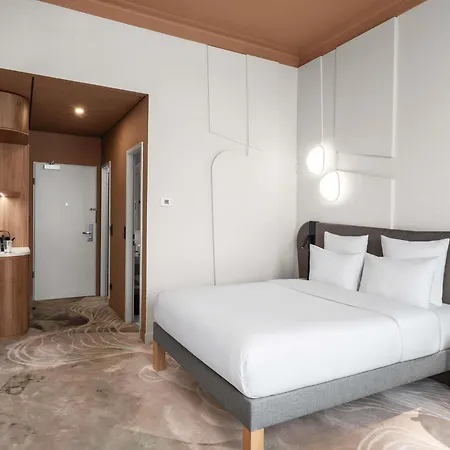 Hotell Mövenpick Centre 4*
