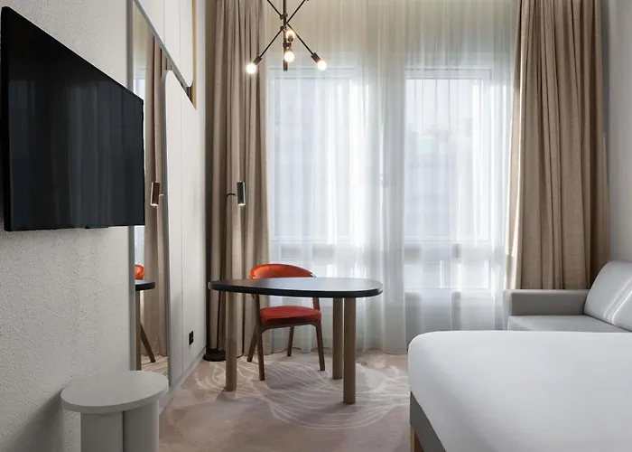 Moevenpick Centre 4*