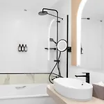 Moevenpick Centre 4*