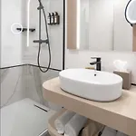 Moevenpick Centre 4*
