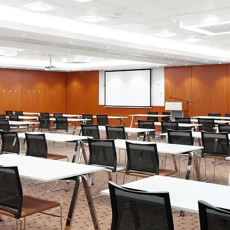 Moevenpick Centre
