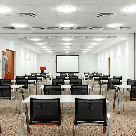 ホテル Moevenpick Centre ブダペスト