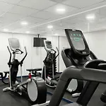Ξενοδοχείο Moevenpick Centre 4*