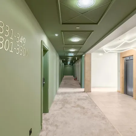 Moevenpick Centre מלון