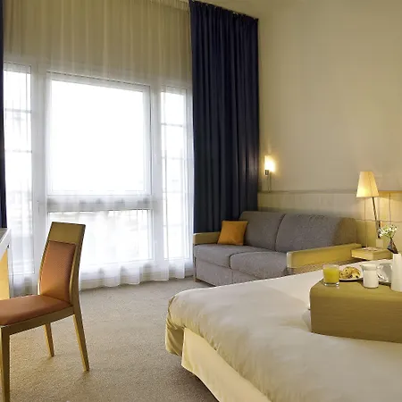 Moevenpick Centre 4*