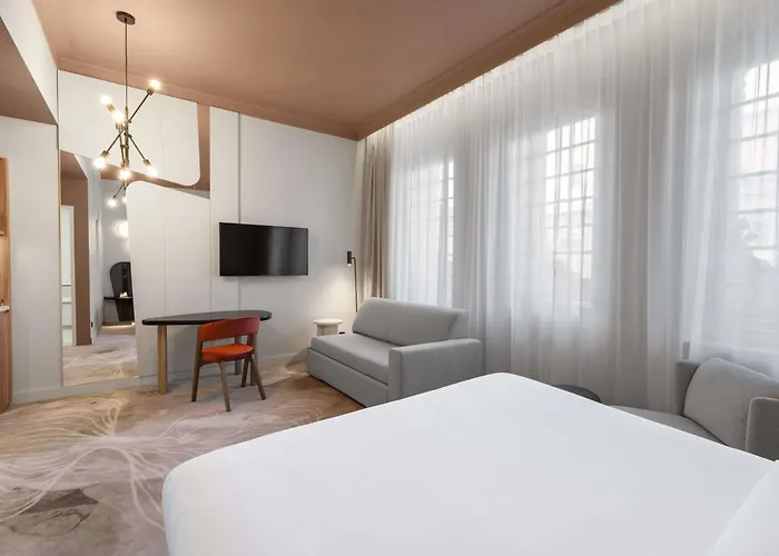 Moevenpick Centre 4*